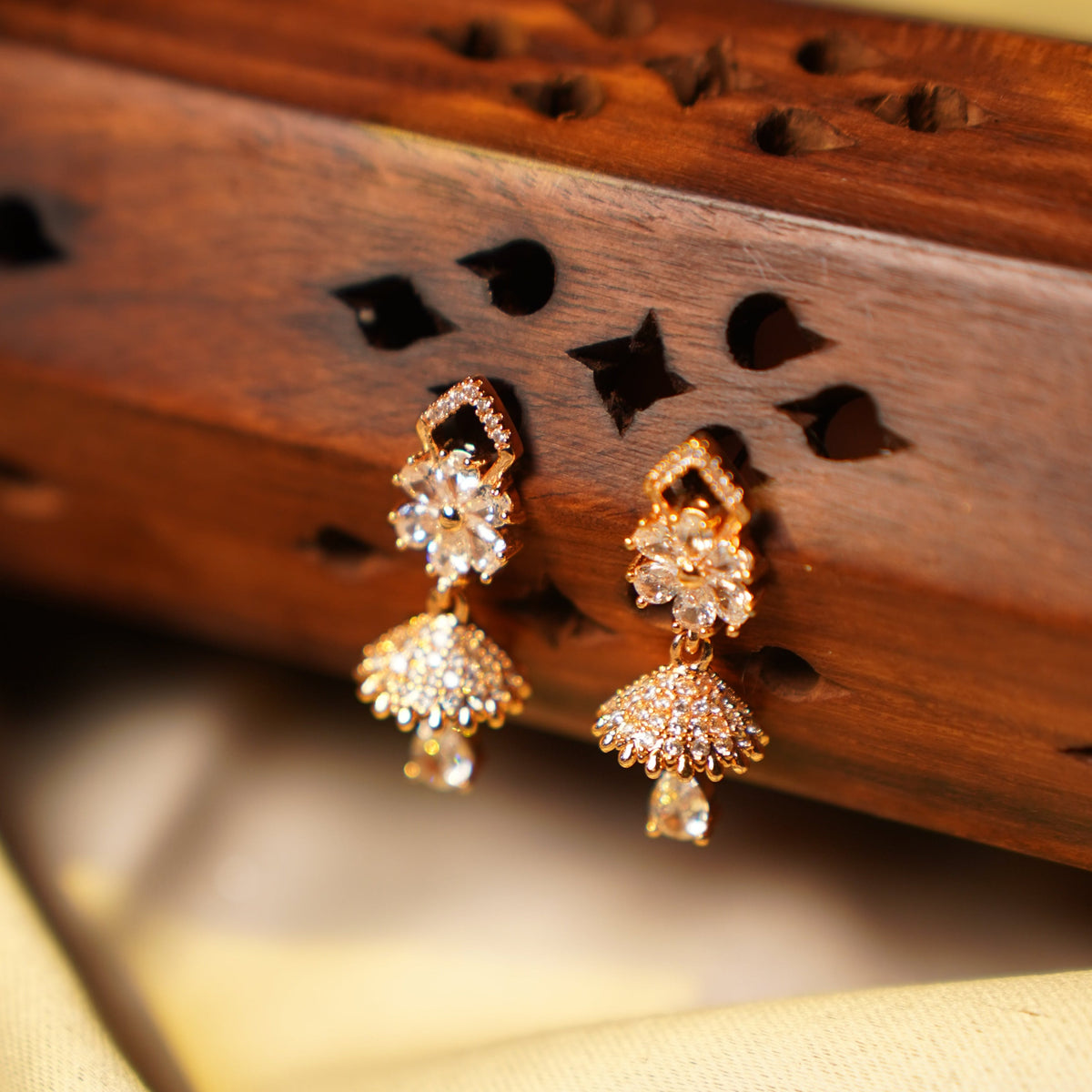 Gulnaar Spark Jhumka