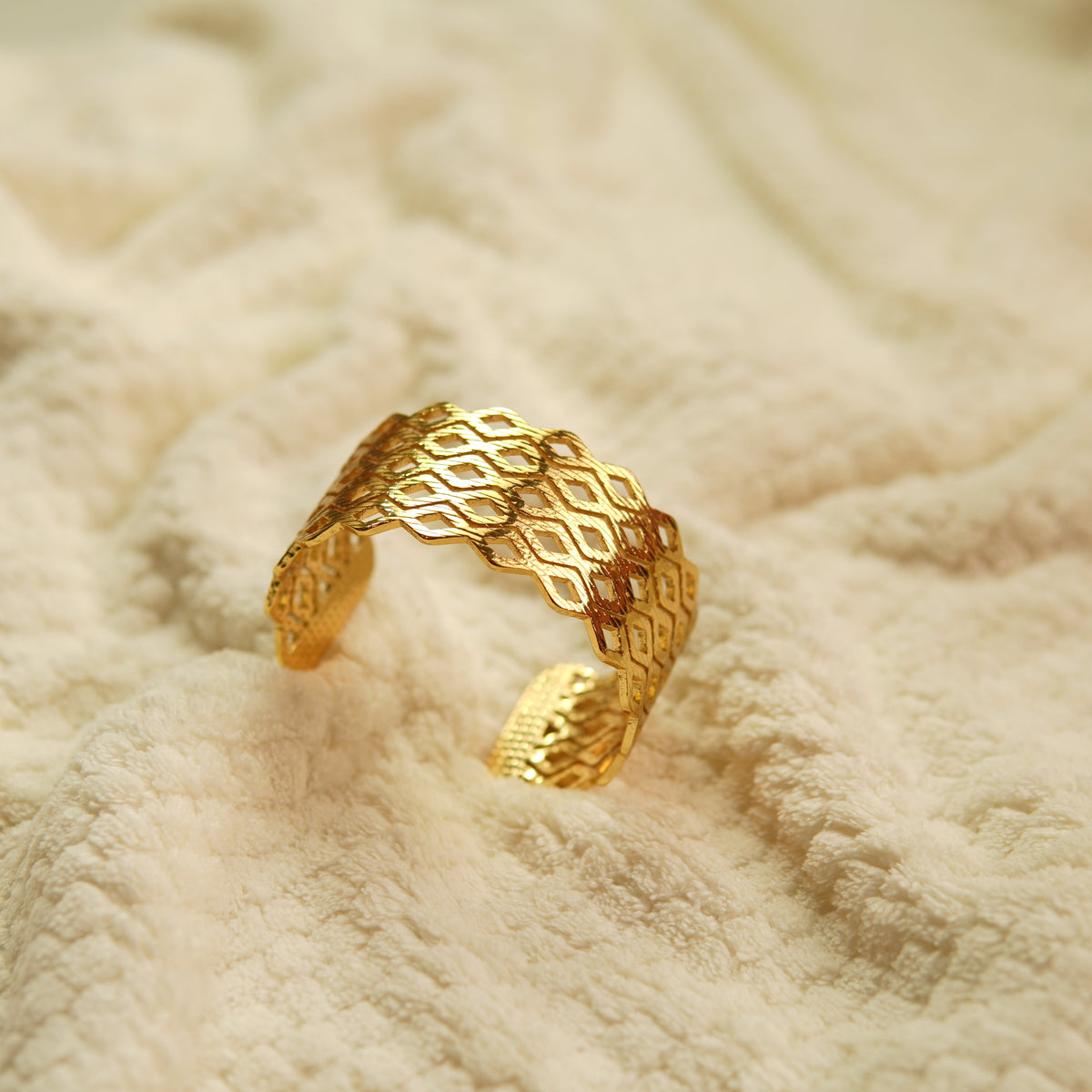 Échelon Weave Bracelet
