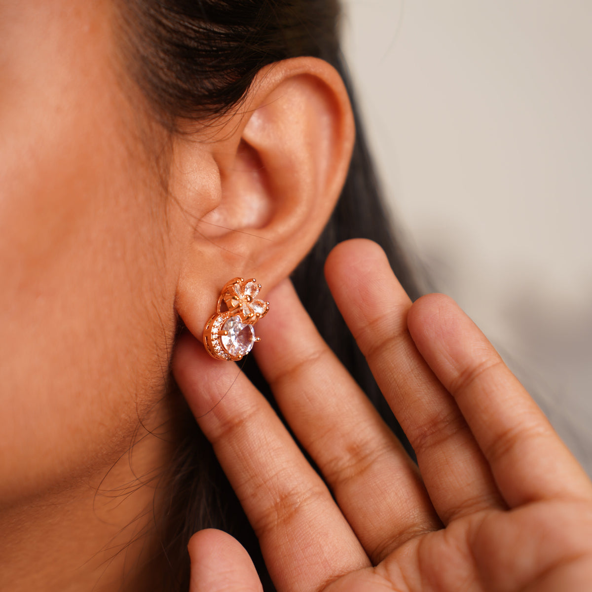 Daisy Gleam Earring